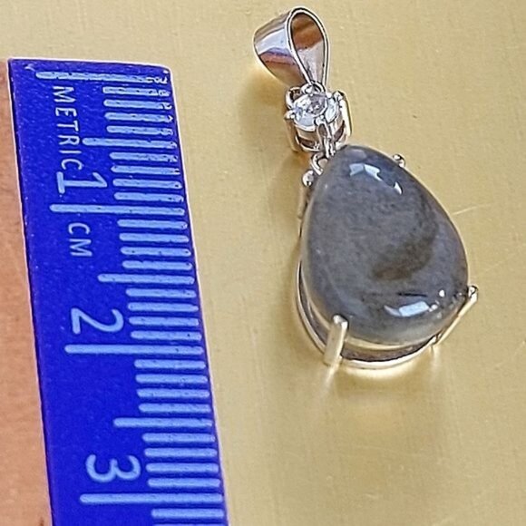 Natural Labradorite & CZ 925 Sterling Silver Pendant - Picture 3 of 5